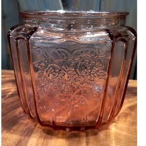 543. Pink Depression Glass Biscuit Jar